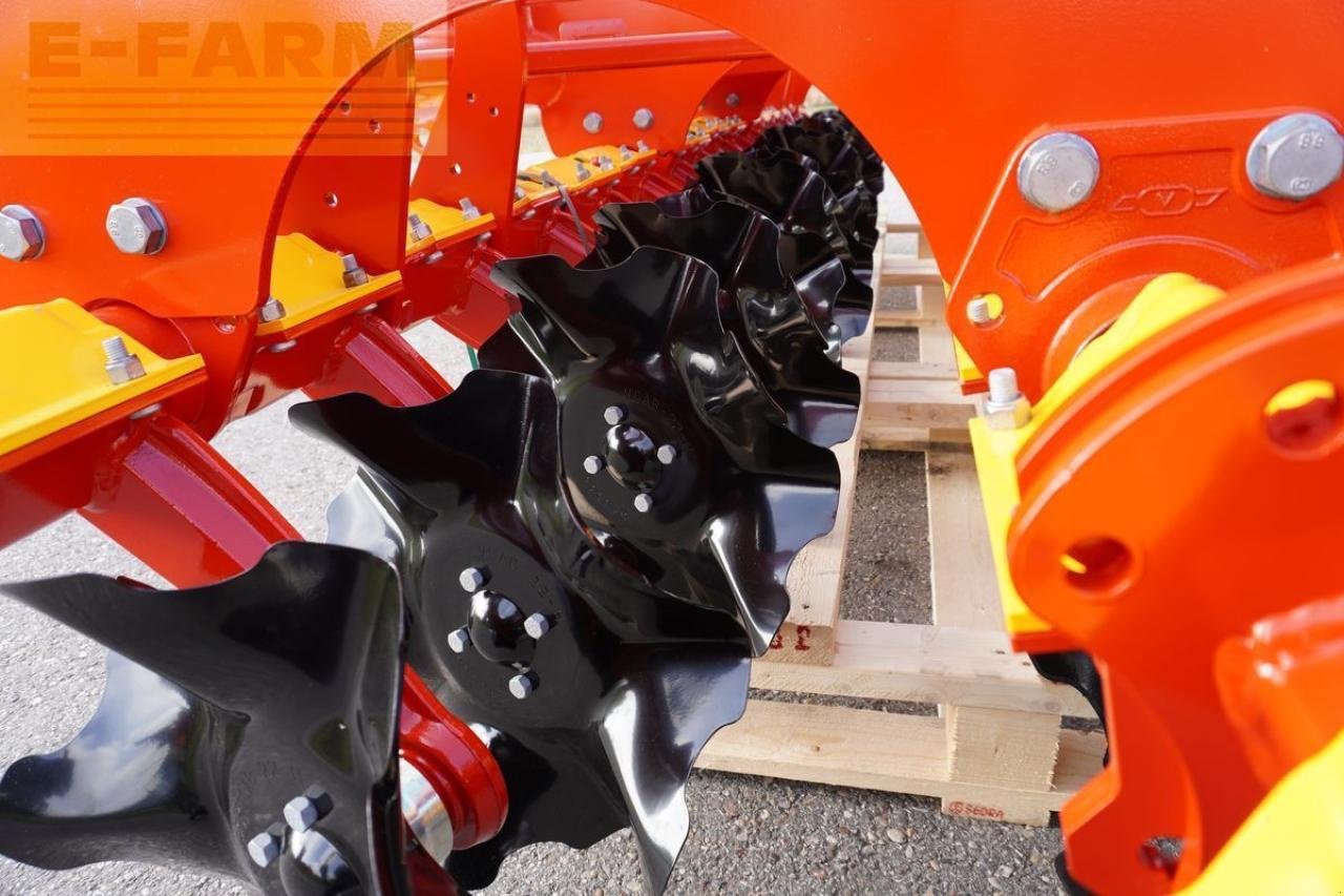 Kurzscheibenegge Türe ait Väderstad carrier xt 425, Gebrauchtmaschine içinde Korneuburg (resim 2)