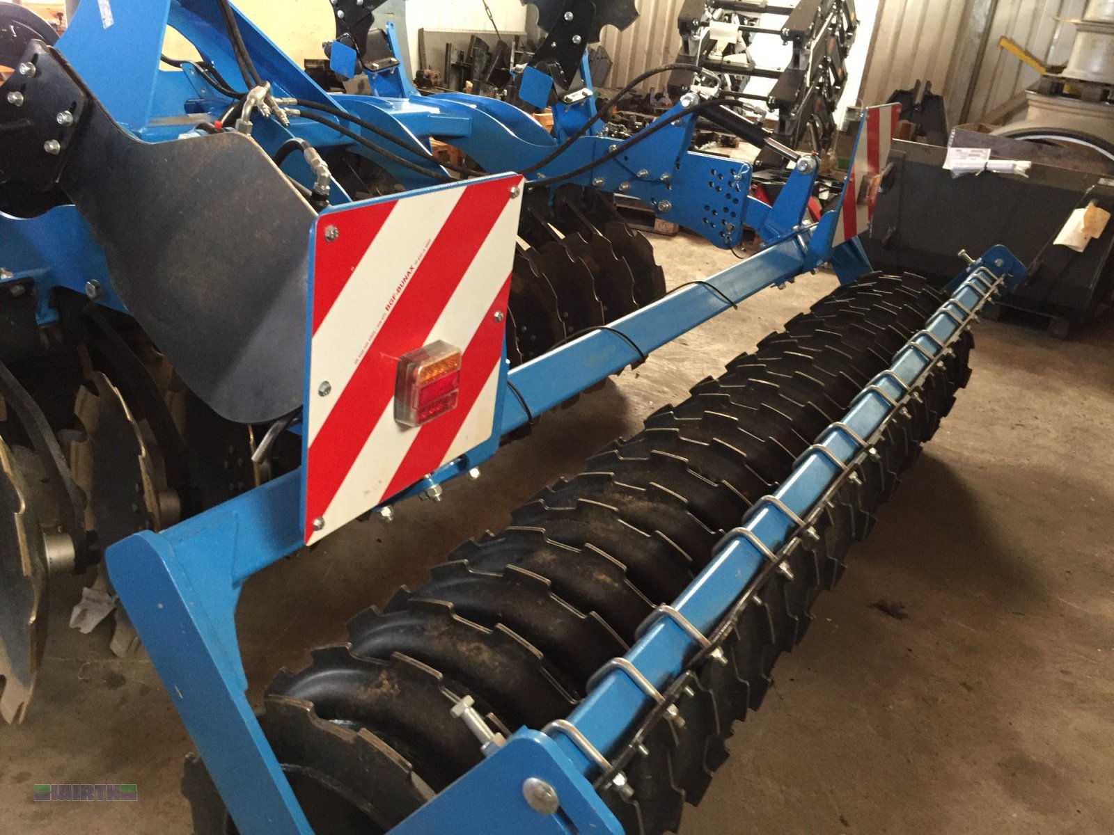 Kurzscheibenegge del tipo ZAGRODA Scheibenegge DH 300/ 3 m, 610er Scheiben, schwere Ausführung, hydr. Tiefeneinstellung, Vorführgerät 1x eingesetzt, Gebrauchtmaschine In Buchdorf (Immagine 4)