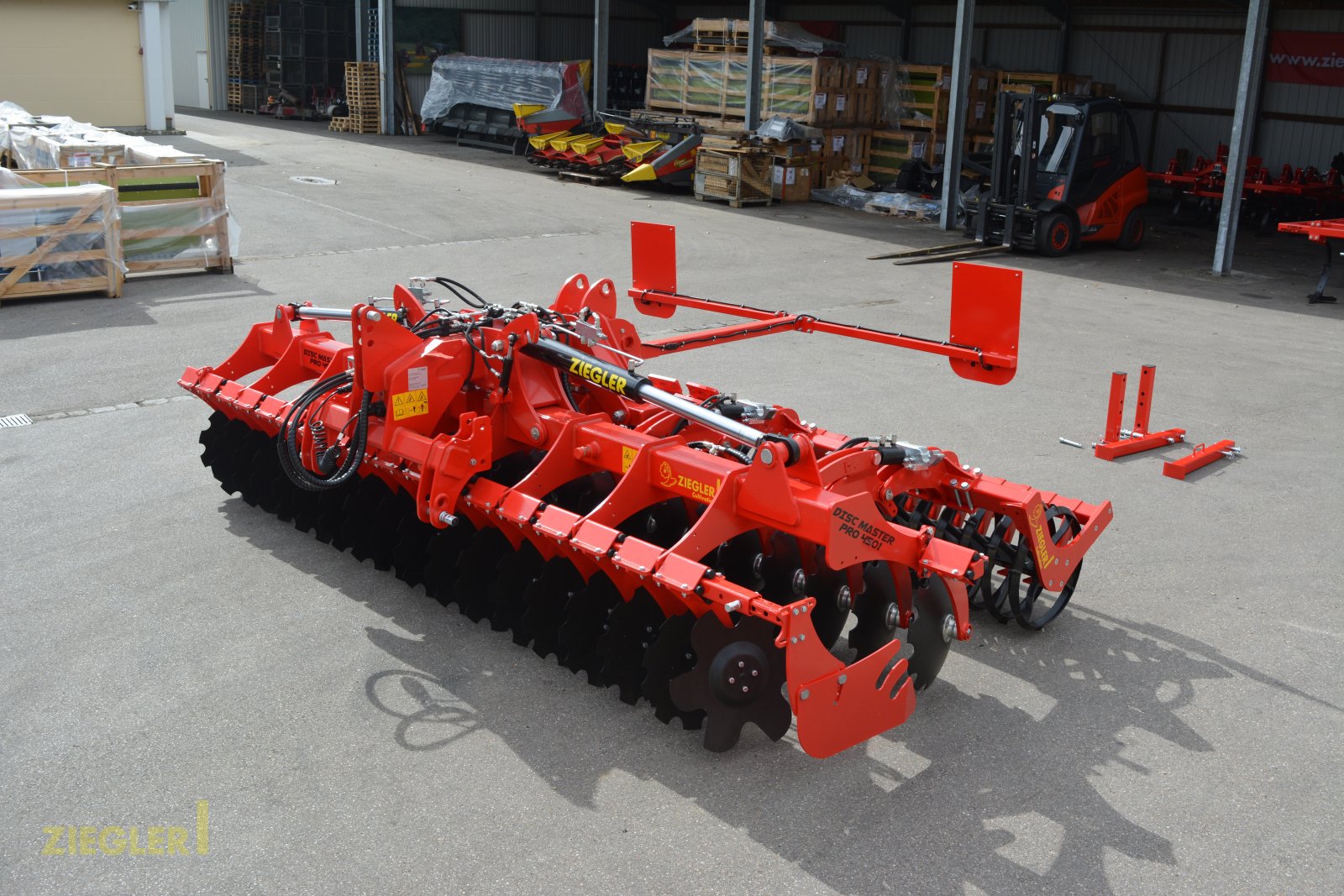 Kurzscheibenegge des Typs Ziegler Disc Master 4501, Neumaschine in Pöttmes (Bild 4)