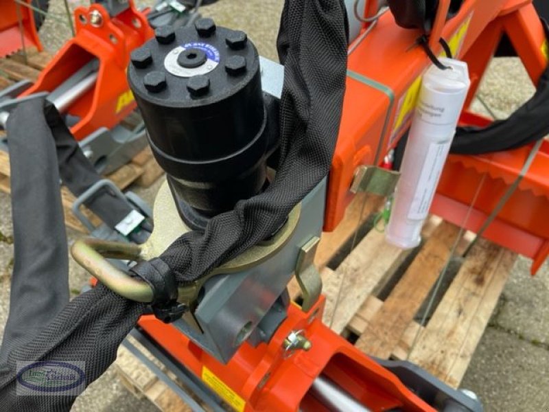 Ladekrane & Rückezange of the type Auer HRZ 1700 SW, Neumaschine in Münzkirchen (Picture 5)