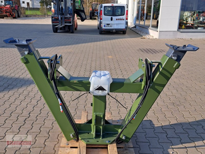 Ladekrane & Rückezange des Typs Farma A Rahmen, Neumaschine in Titting (Bild 1)