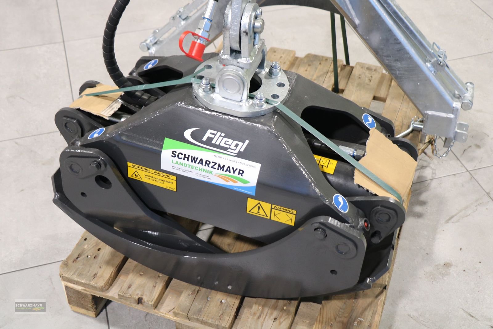 Ladekrane & Rückezange of the type Fliegl AgroCenter Rückezange 1850, Neumaschine in Gampern (Picture 5)