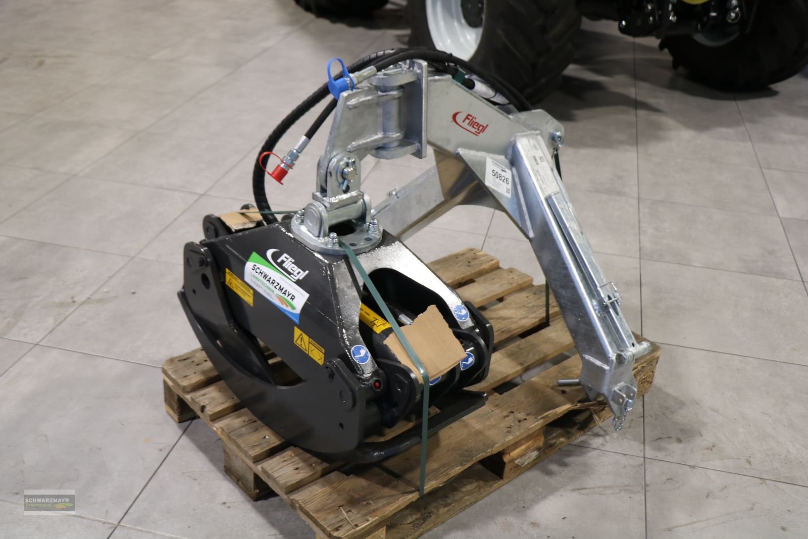 Ladekrane & Rückezange of the type Fliegl Rückezange 1850, Neumaschine in Gampern (Picture 4)