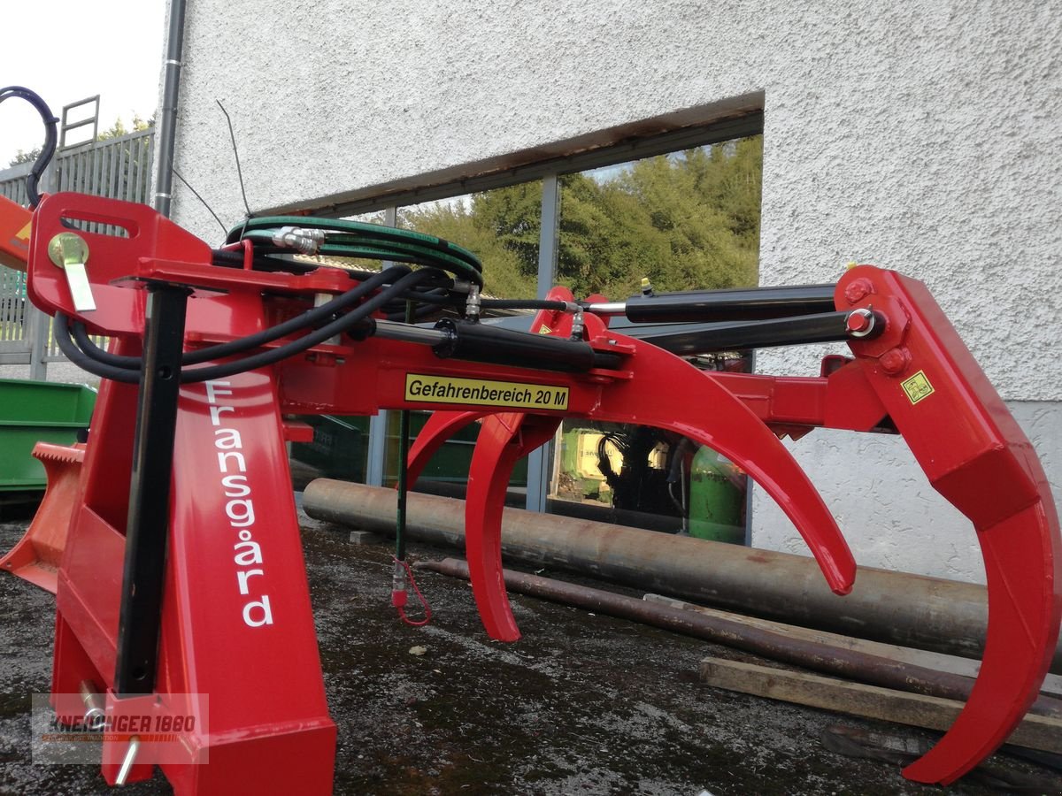 Ladekrane & Rückezange des Typs Fransgard Hz 2300, Neumaschine in Altenfelden (Bild 1)