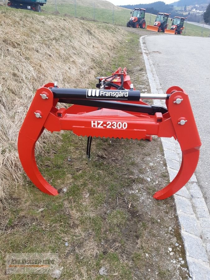 Ladekrane & Rückezange des Typs Fransgard Hz 2300, Neumaschine in Altenfelden (Bild 3)