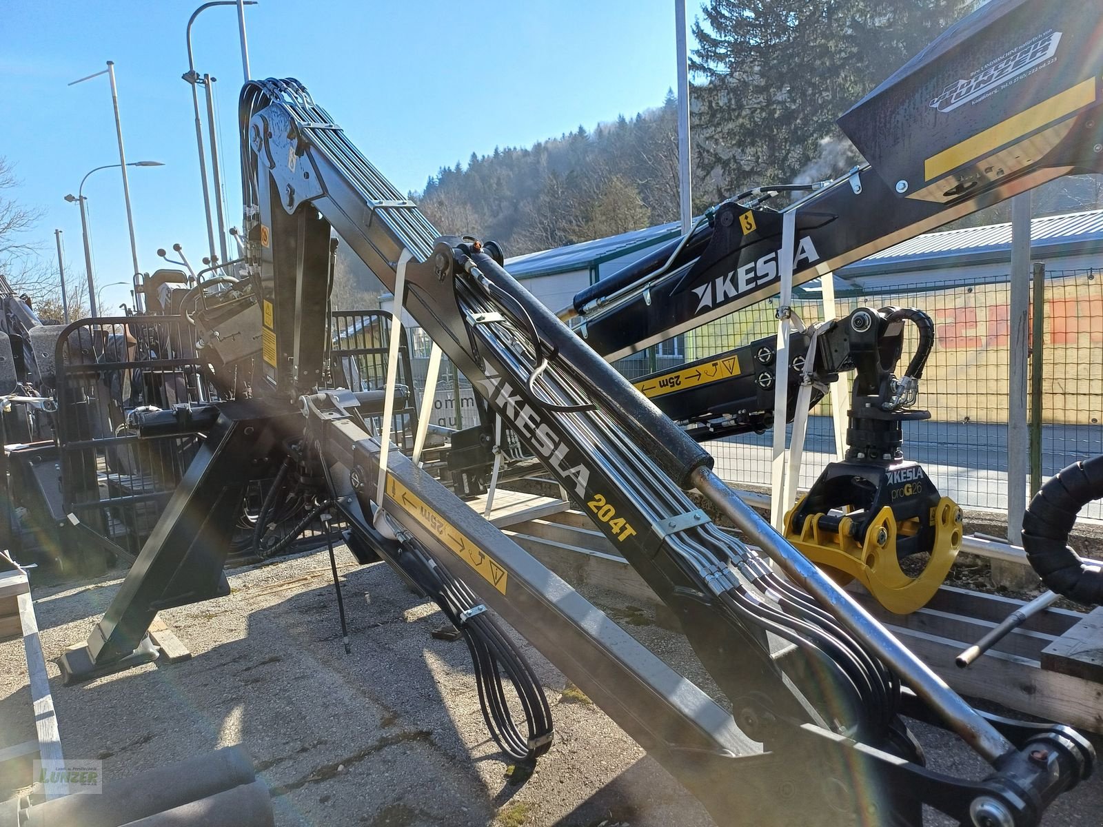 Ladekrane & Rückezange of the type Kesla 204T, Neumaschine in Kaumberg (Picture 1)