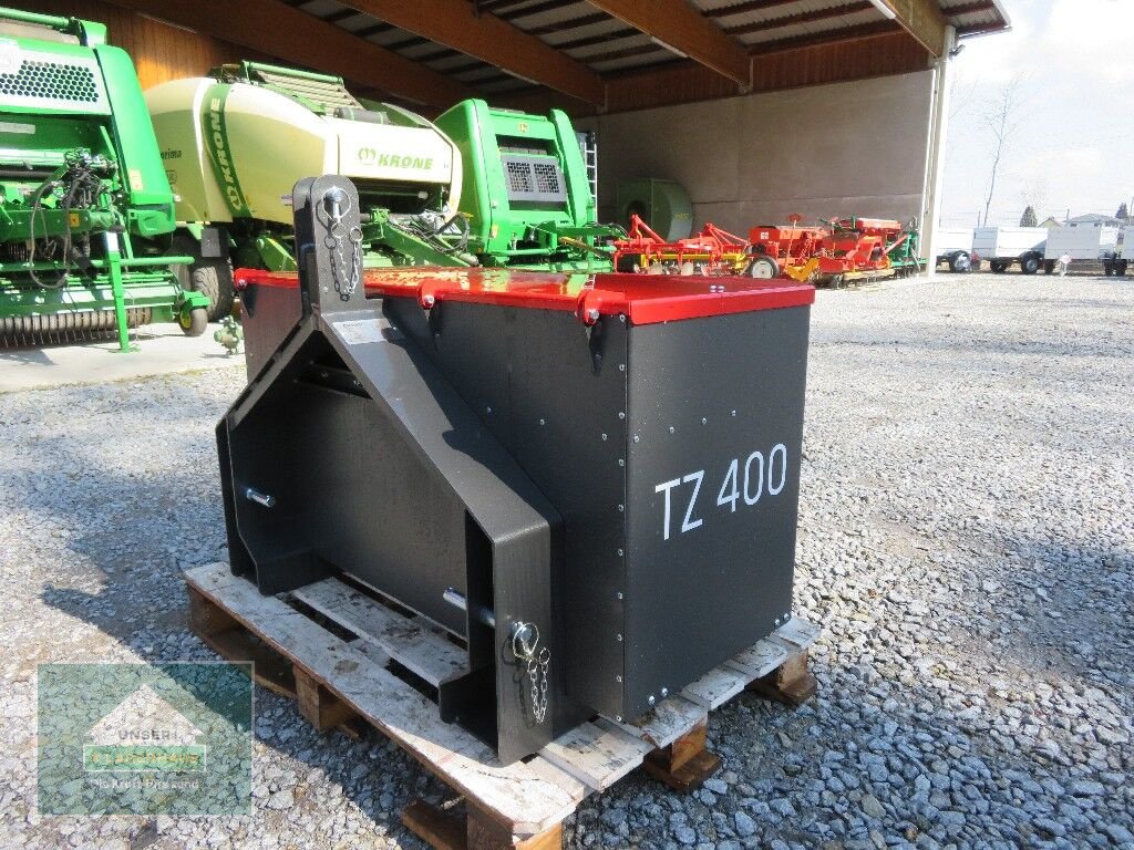 Ladekrane & Rückezange typu Krpan Forstbox TZ 400, Neumaschine v Hofkirchen (Obrázek 1)