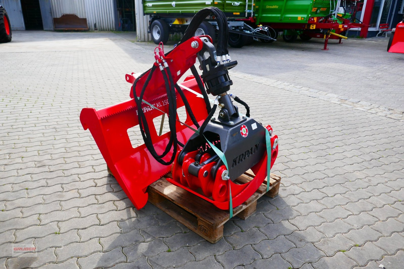 Ladekrane & Rückezange of the type Krpan KL 1500 FF, Neumaschine in Dorfen (Picture 5)