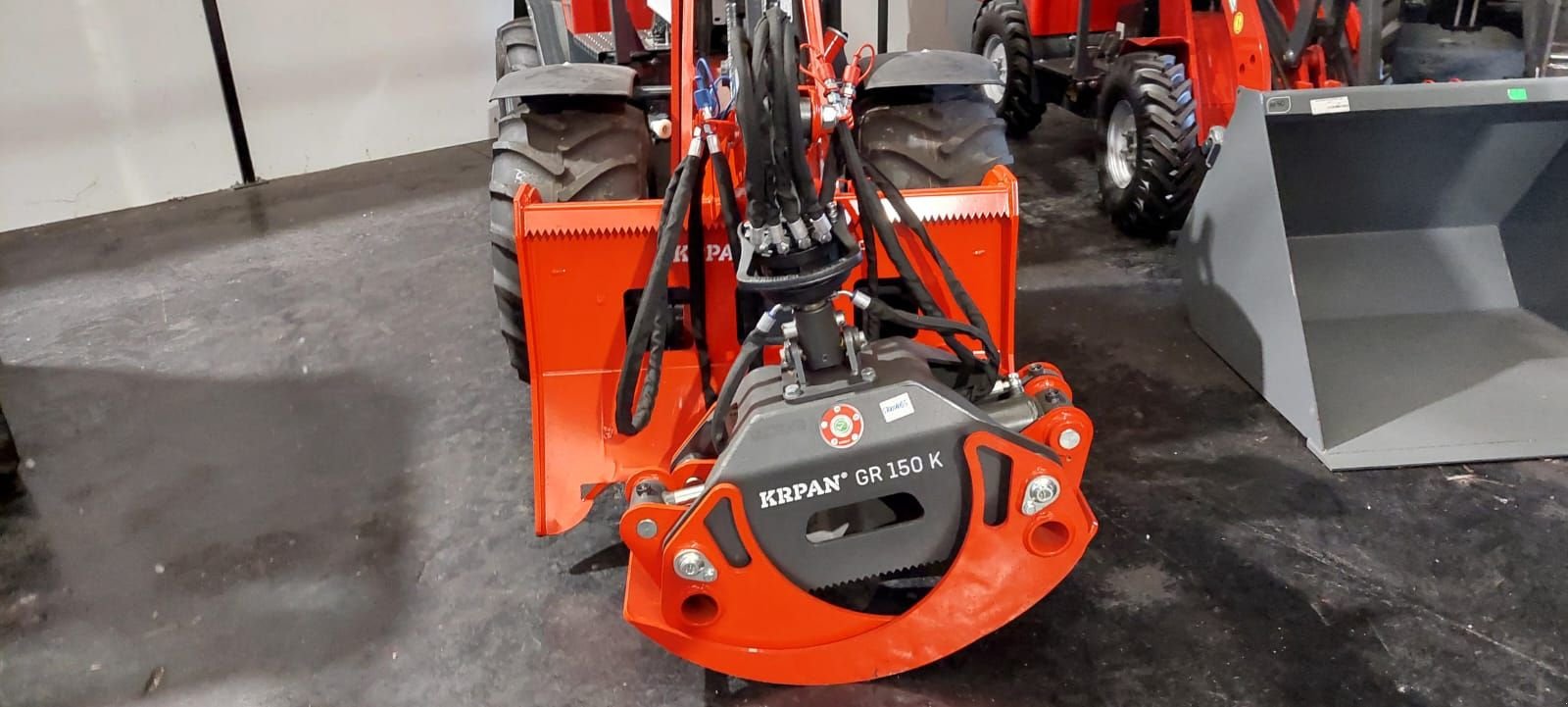 Ladekrane & Rückezange des Typs Krpan KL 1500FF, Neumaschine in Bergheim (Bild 1)