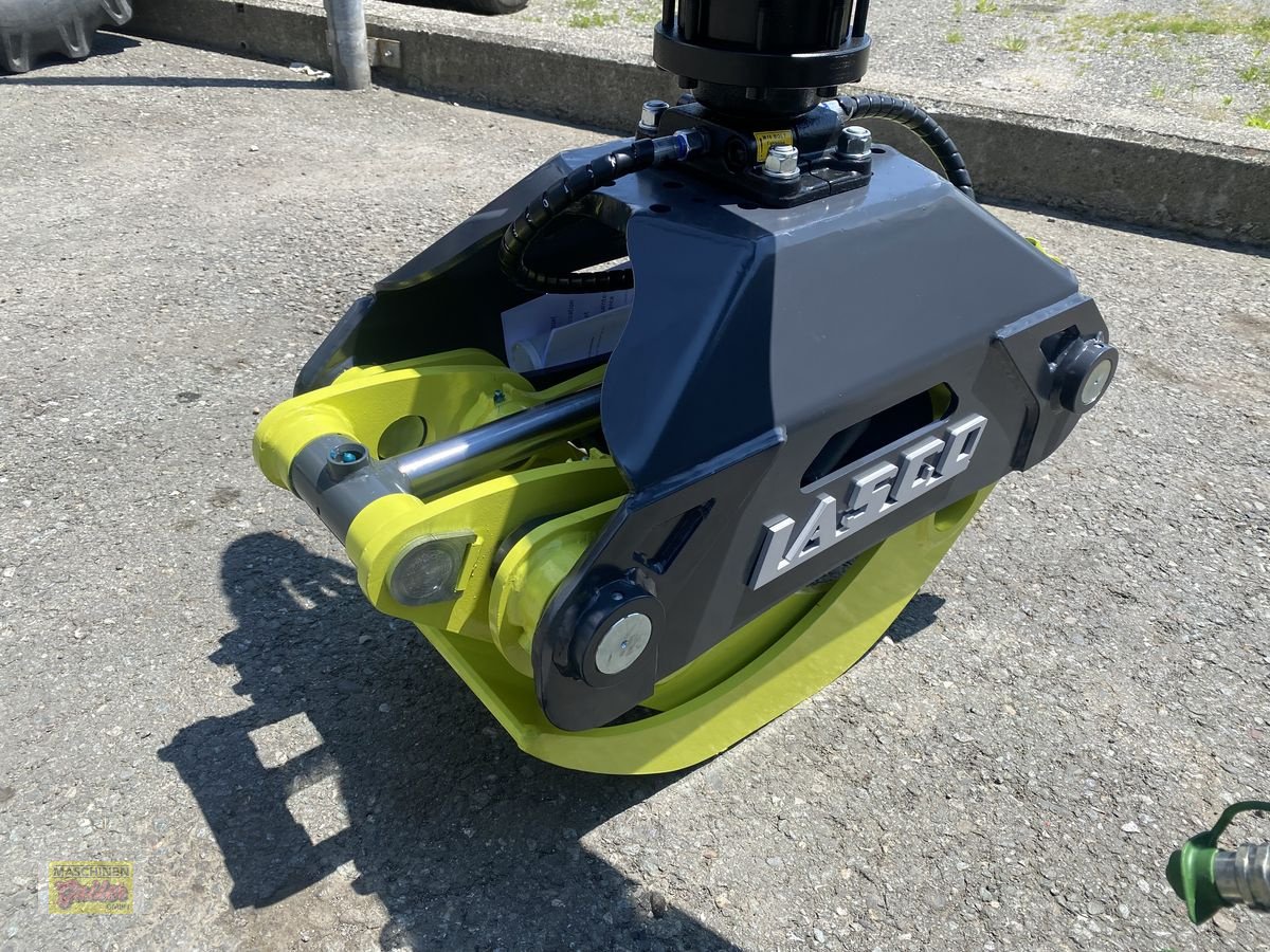 Ladekrane & Rückezange des Typs Lasco LA 1400 HZ Holzzange mit Euroaufnahme., Neumaschine in Kötschach (Bild 12)