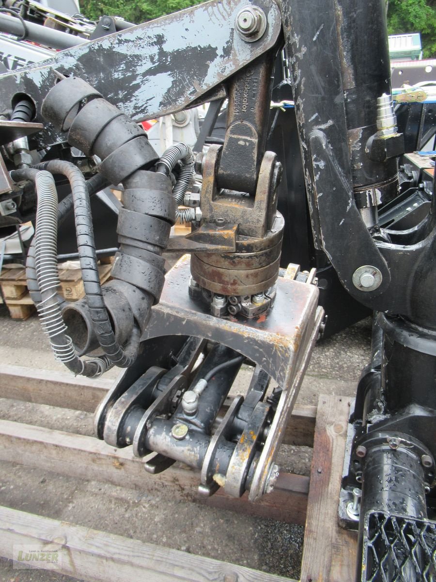 Ladekrane & Rückezange of the type Liv L8.90 HDT, Gebrauchtmaschine in Kaumberg (Picture 3)