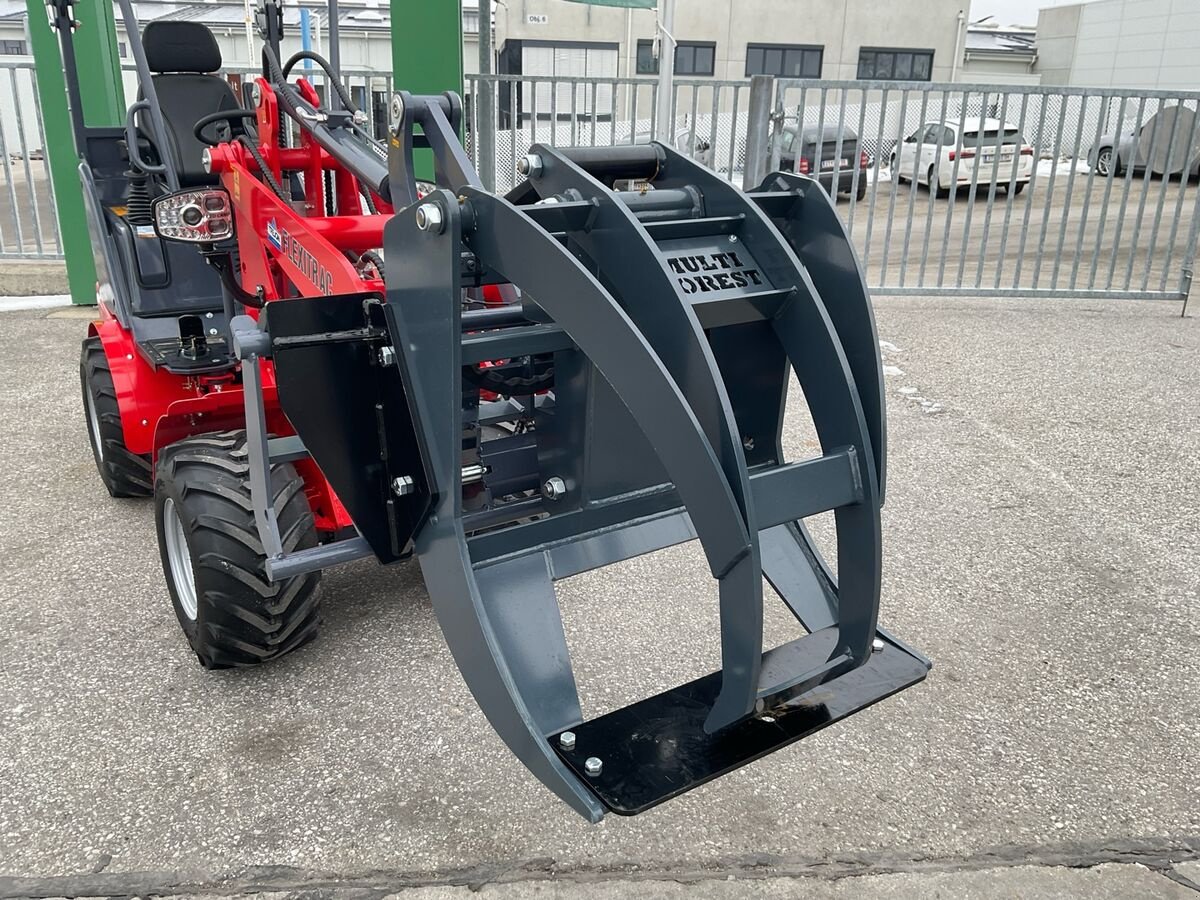 Ladekrane & Rückezange of the type Multiforest Polterzange, Neumaschine in Zwettl (Picture 2)