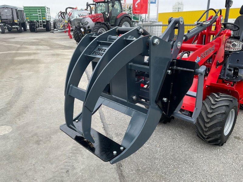 Ladekrane & Rückezange des Typs Multiforest Polterzange, Neumaschine in Zwettl (Bild 1)