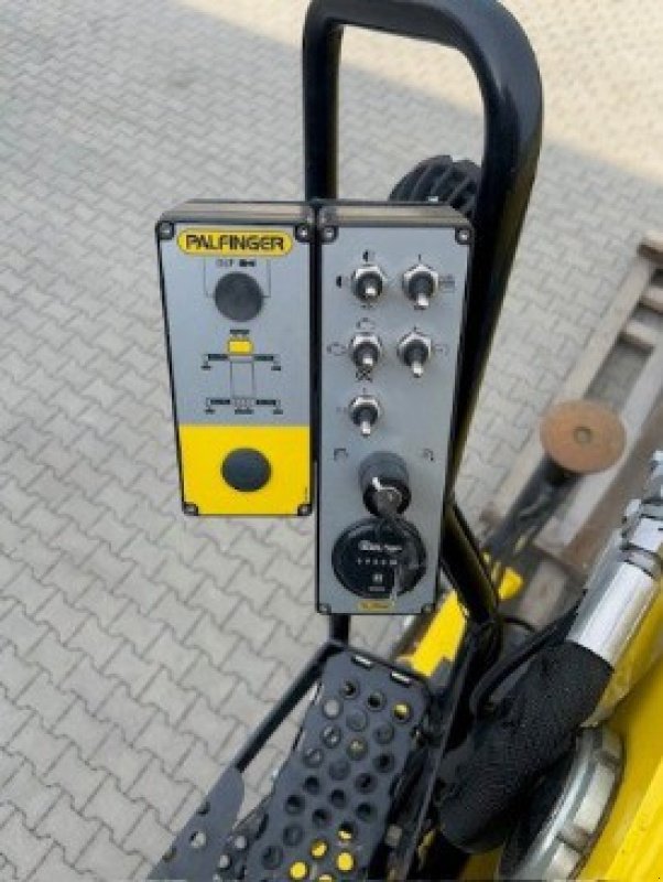Ladekrane & Rückezange des Typs Palfinger Q150L 104, Gebrauchtmaschine in Jonen (Bild 5)