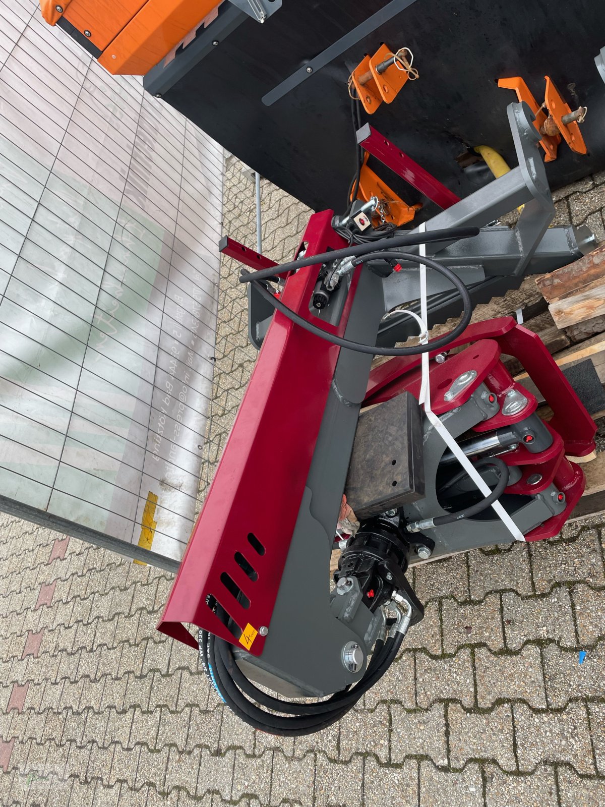 Ladekrane & Rückezange des Typs PreissTec Rückezange hydr. mit Rotator 4t, Neumaschine in Bad Kötzting (Bild 4)