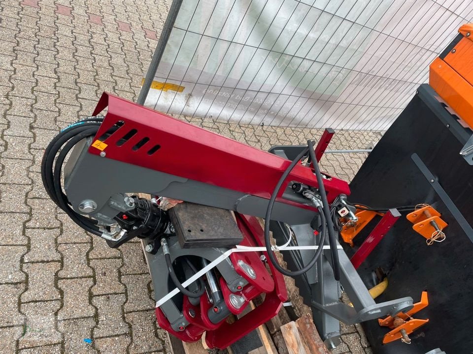 Ladekrane & Rückezange des Typs PreissTec Rückezange hydr. mit Rotator 4t, Neumaschine in Bad Kötzting (Bild 5)