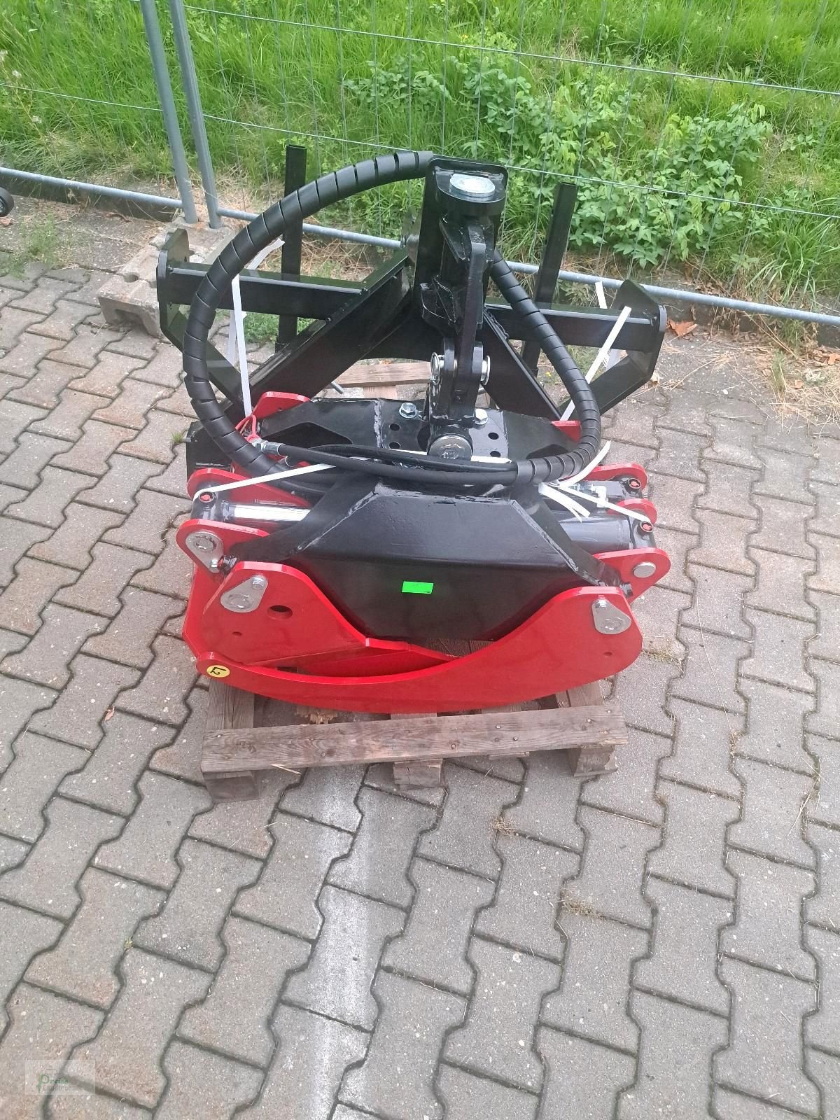 Ladekrane & Rückezange des Typs PreissTec Rückezange mit Euro- und Dreipunktaufnahme, Neumaschine in Bad Kötzting (Bild 4)