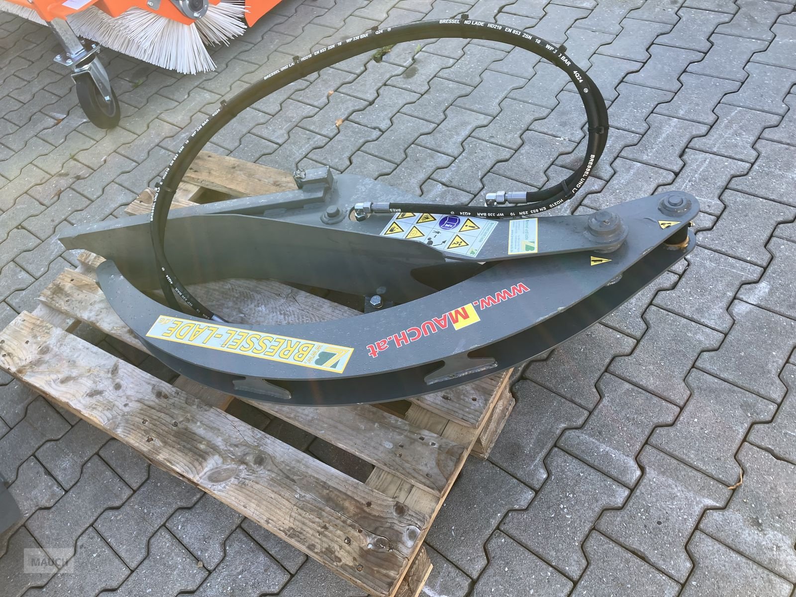 Ladekrane & Rückezange des Typs Sonstige Bressel & Lade Niederhalter, Gebrauchtmaschine in Burgkirchen (Bild 1)