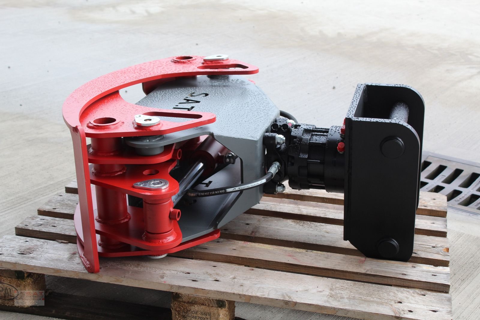 Ladekrane & Rückezange of the type Sonstige Holzzange mit Festanbaurotator und Aufnahme, Neumaschine in Eberschwang (Picture 11)