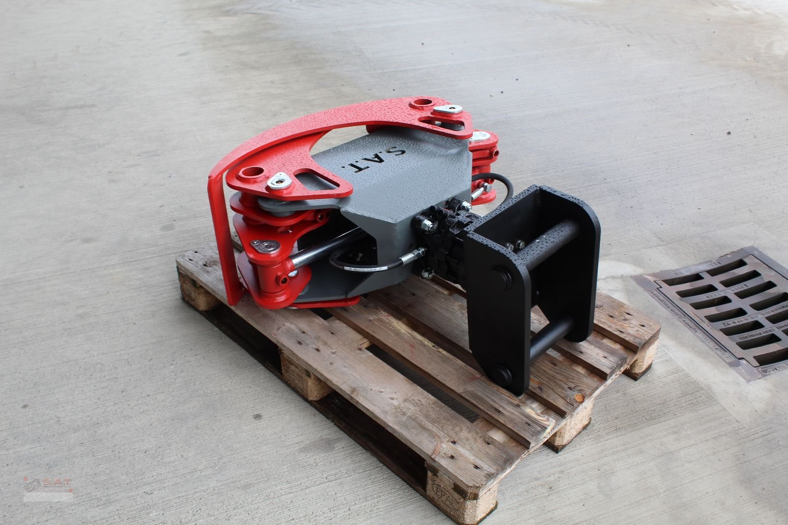 Ladekrane & Rückezange of the type Sonstige Holzzange mit Festanbaurotator und Aufnahme, Neumaschine in Eberschwang (Picture 2)