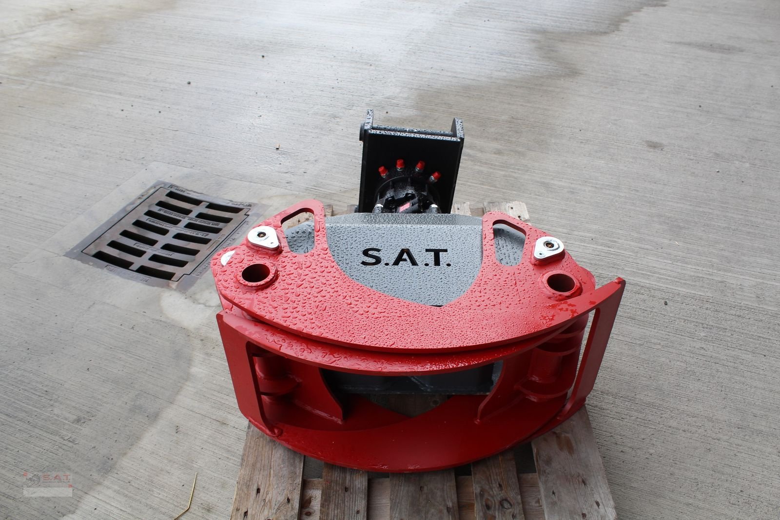 Ladekrane & Rückezange of the type Sonstige Holzzange mit Festanbaurotator und Aufnahme, Neumaschine in Eberschwang (Picture 4)