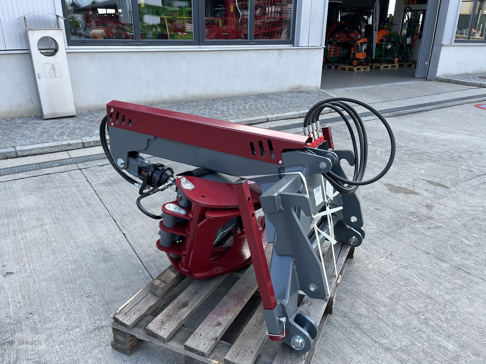 Ladekrane & Rückezange des Typs Sonstige Holzzange WM HV/Dreipunkt 3t mit Rotator, Neumaschine in Burgkirchen (Bild 1)