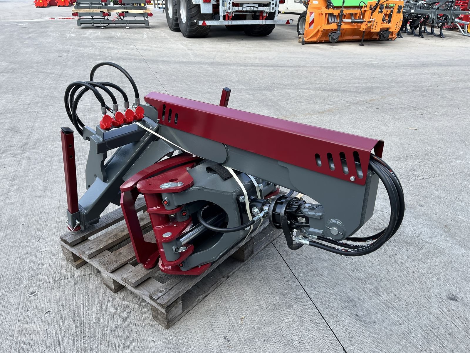 Ladekrane & Rückezange des Typs Sonstige Holzzange WM HV/Dreipunkt 3t mit Rotator, Neumaschine in Burgkirchen (Bild 7)