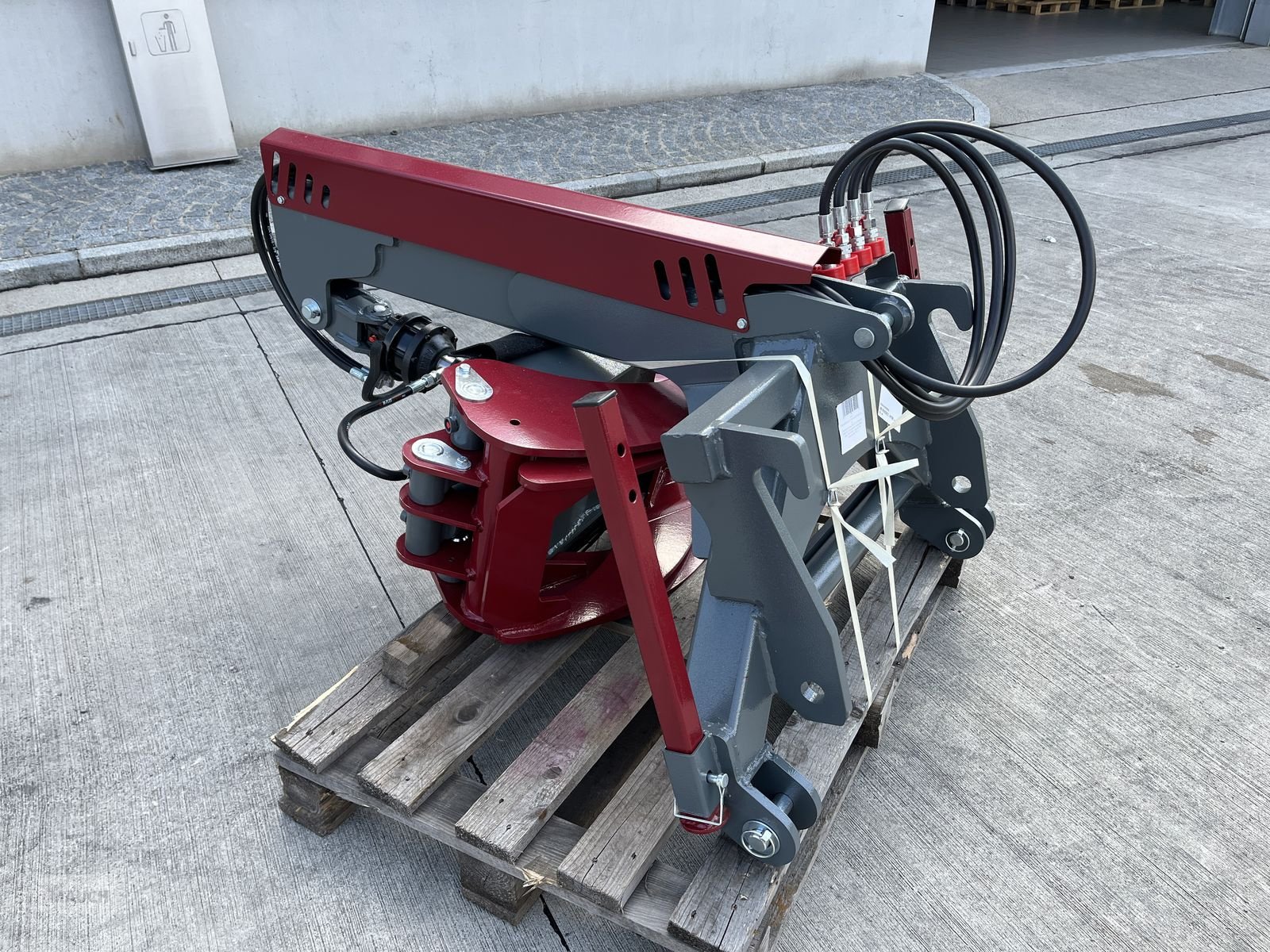 Ladekrane & Rückezange des Typs Sonstige Holzzange WM HV/Dreipunkt 3t mit Rotator, Neumaschine in Burgkirchen (Bild 10)