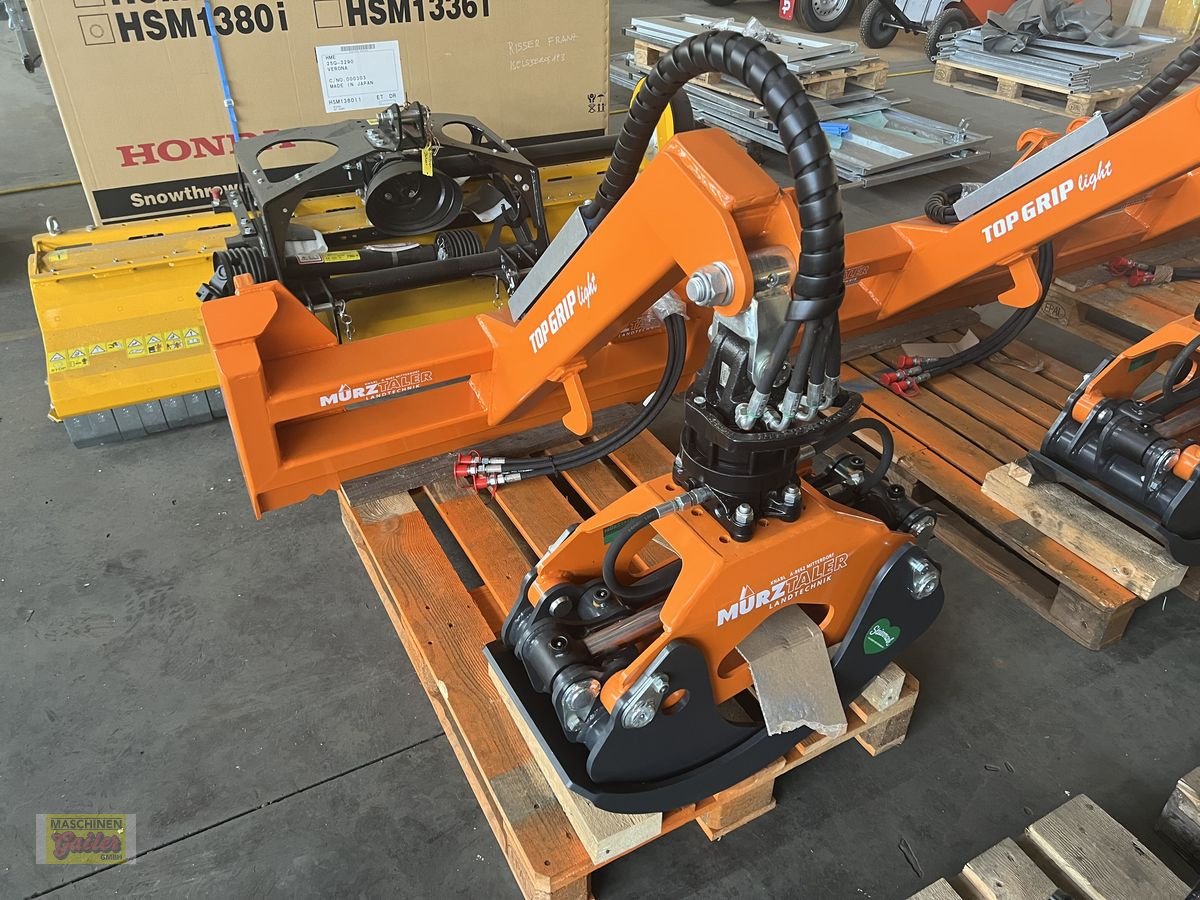 Ladekrane & Rückezange of the type Sonstige Mürztaler Top Grip light, Neumaschine in Kötschach (Picture 1)