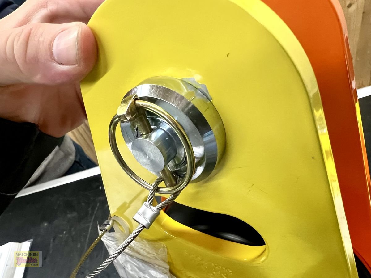 Ladekrane & Rückezange of the type Sonstige PEWAG ULTRA 8.5/17 und ULTRA 5.5/11 Umlenkrollen, Neumaschine in Kötschach (Picture 5)