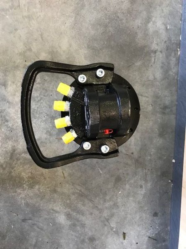 Ladekrane & Rückezange des Typs Sonstige Rotator CR500 Welle DM 69mm 5,5to, Neumaschine in Tamsweg (Bild 9)