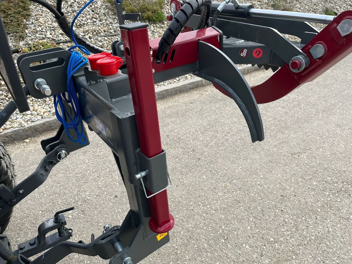 Ladekrane & Rückezange of the type Sonstige Rückezange 1500 Mini, Neumaschine in NATTERNBACH (Picture 8)