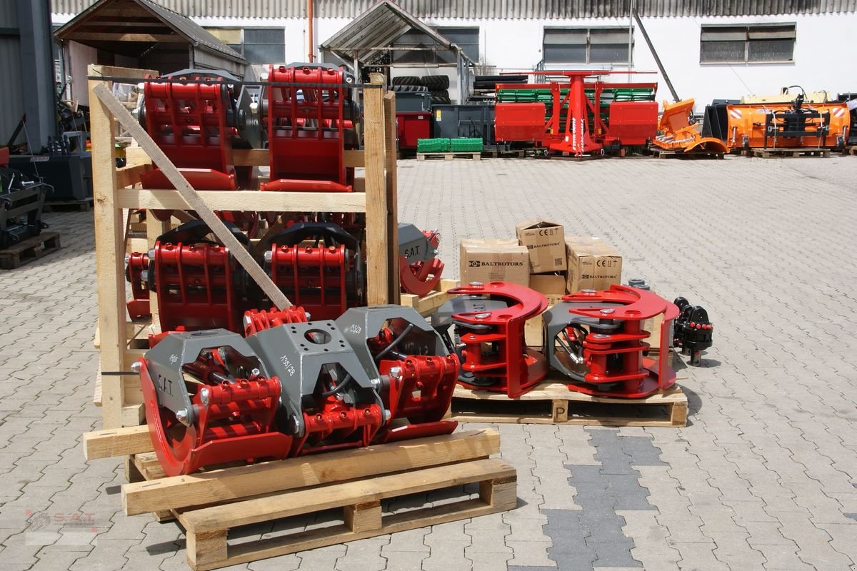 Ladekrane & Rückezange of the type Sonstige Rückezangen 0,95 bis 1,93 m ÖW-NEU, Neumaschine in Eberschwang (Picture 4)