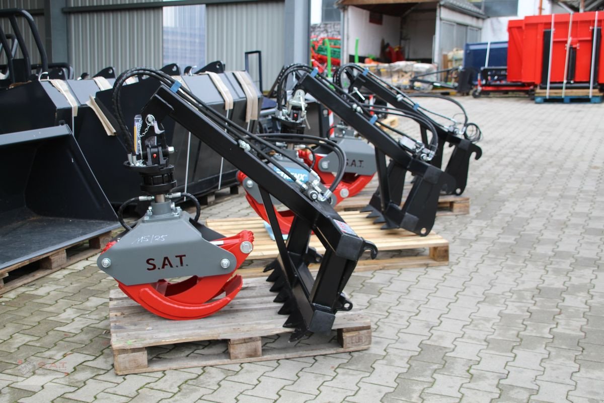 Ladekrane & Rückezange des Typs Sonstige SAT - Rückezange mit Auslegearm - Neumaschine, Neumaschine in Eberschwang (Bild 3)