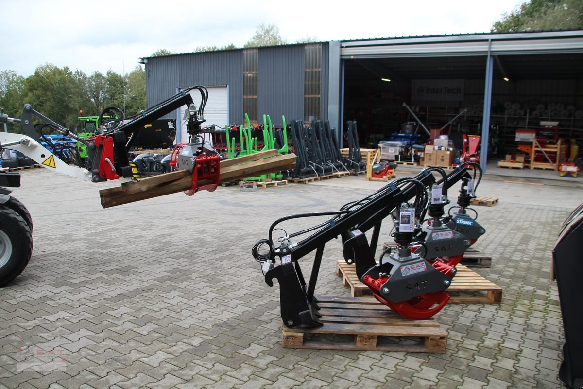 Ladekrane & Rückezange des Typs Sonstige SAT - Rückezange mit Auslegearm - Neumaschine, Neumaschine in Eberschwang (Bild 9)