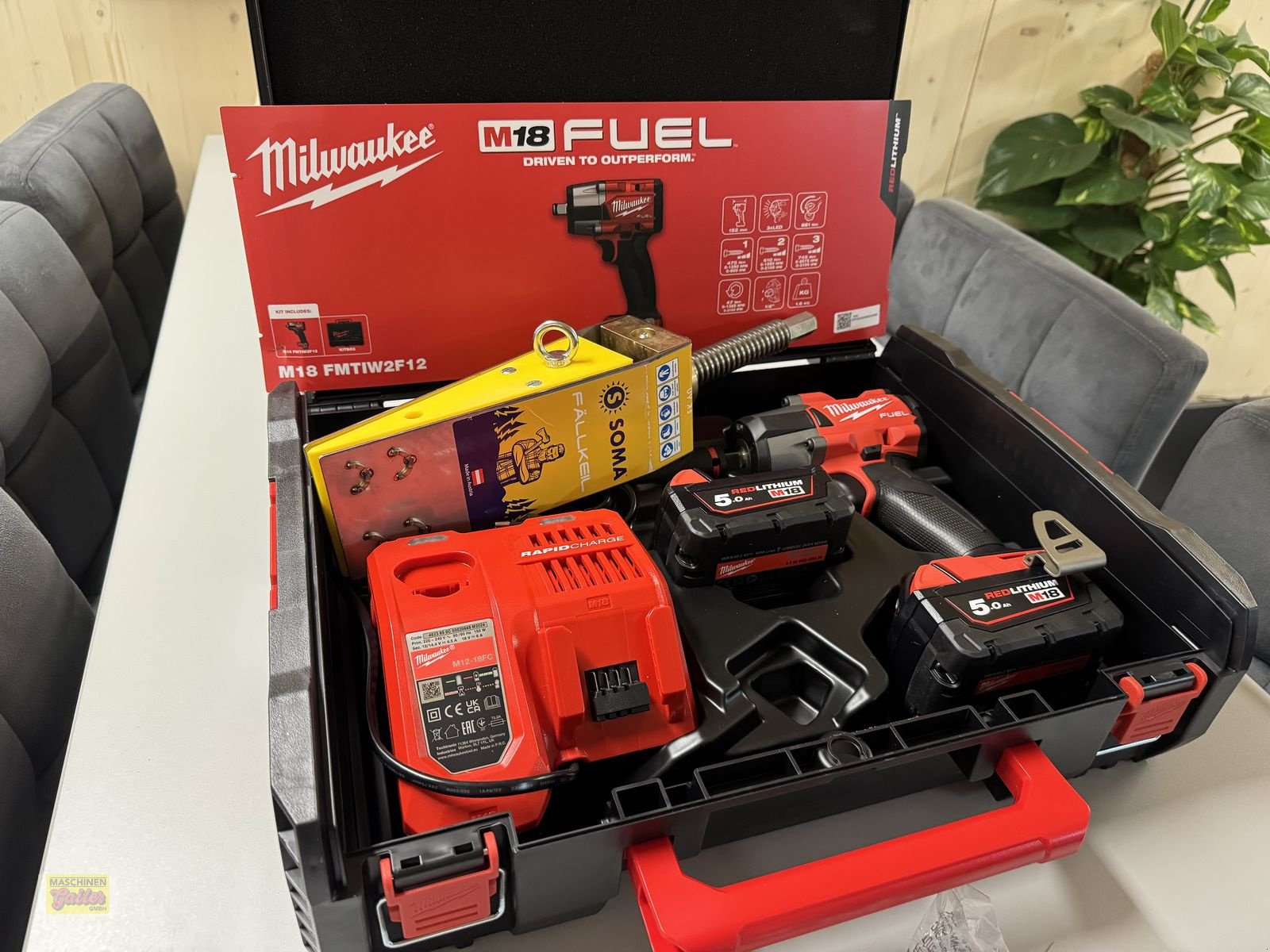 Ladekrane & Rückezange of the type Sonstige SOMA Fällkeil FK60 mit Milwaukee Schlagschrauber, Neumaschine in Kötschach (Picture 18)