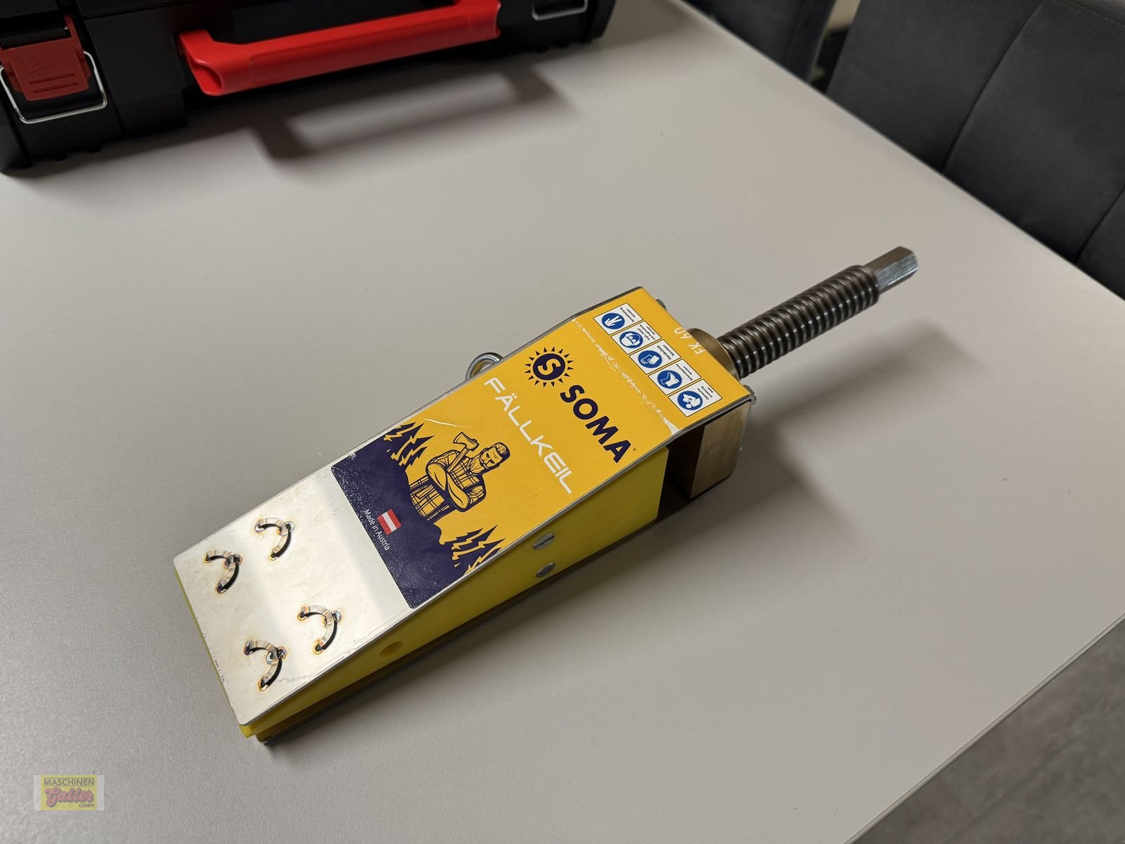 Ladekrane & Rückezange of the type Sonstige SOMA Fällkeil FK60 mit Milwaukee Schlagschrauber, Neumaschine in Kötschach (Picture 9)