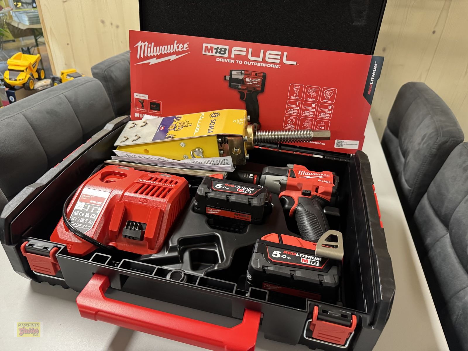 Ladekrane & Rückezange of the type Sonstige SOMA Fällkeil FK60 mit Milwaukee Schlagschrauber, Neumaschine in Kötschach (Picture 2)