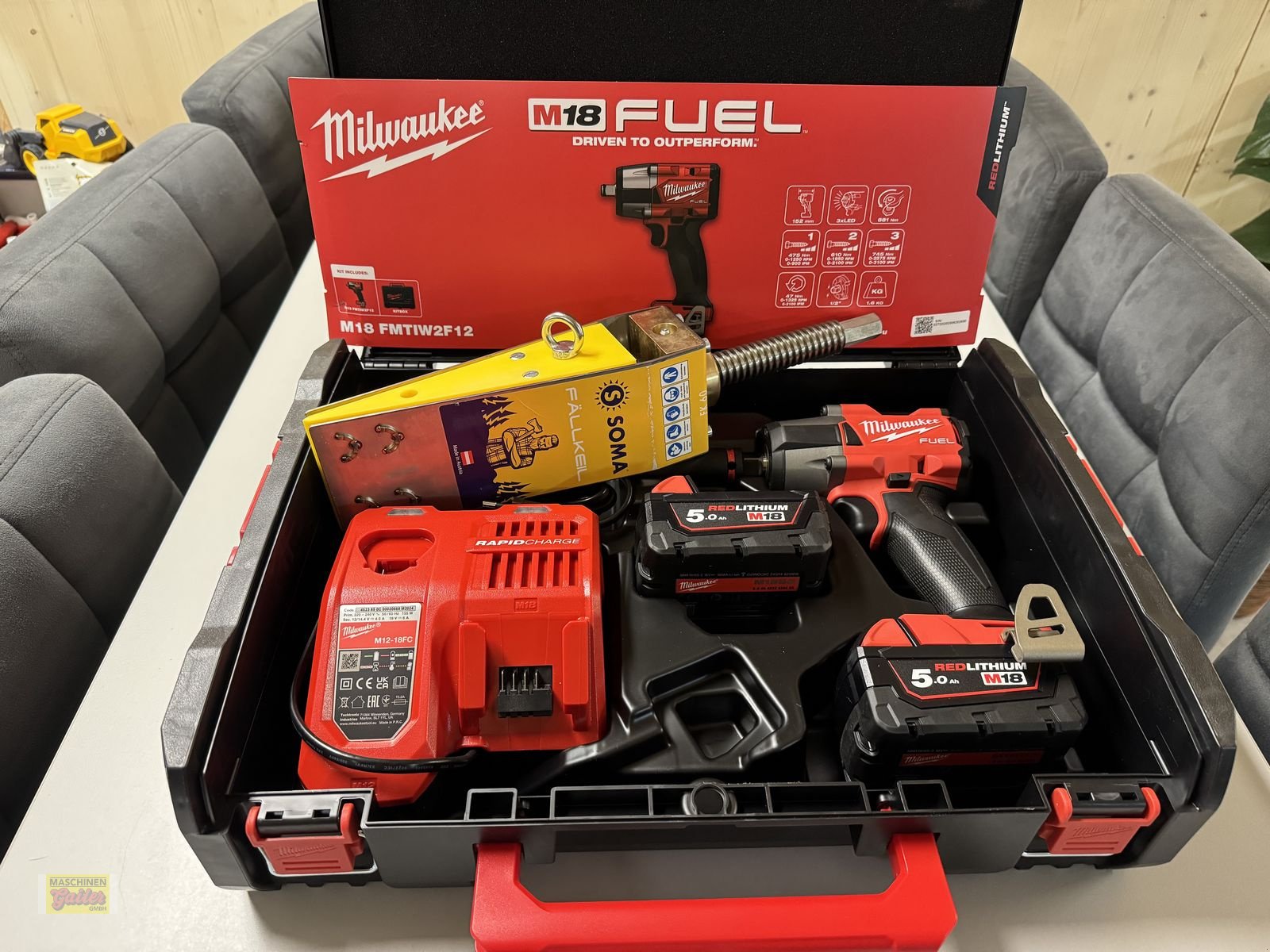 Ladekrane & Rückezange of the type Sonstige SOMA Fällkeil FK60 mit Milwaukee Schlagschrauber, Neumaschine in Kötschach (Picture 13)