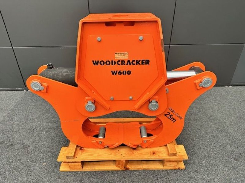 Ladekrane & Rückezange typu Sonstige Spaltzange Woodcracker W600 Ausstellungsstück, Neumaschine v Tamsweg (Obrázek 3)
