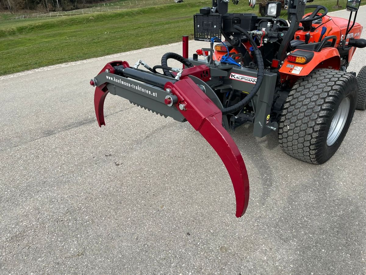 Ladekrane & Rückezange of the type Stekro Rückezange 1500 Mini, Neumaschine in NATTERNBACH (Picture 7)