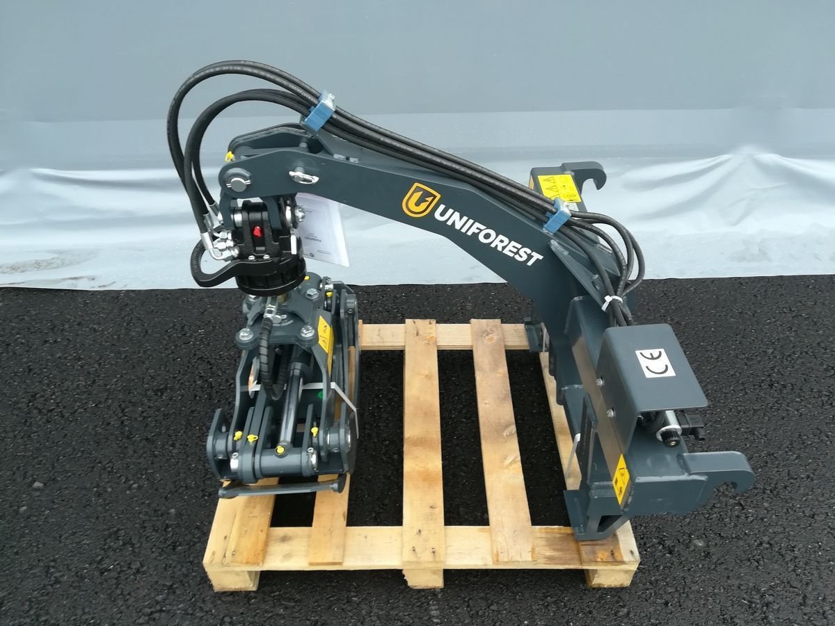 Ladekrane & Rückezange of the type Uniforest Rückezange 1300FH+ mit Umschaltventil, Neumaschine in Tamsweg (Picture 9)