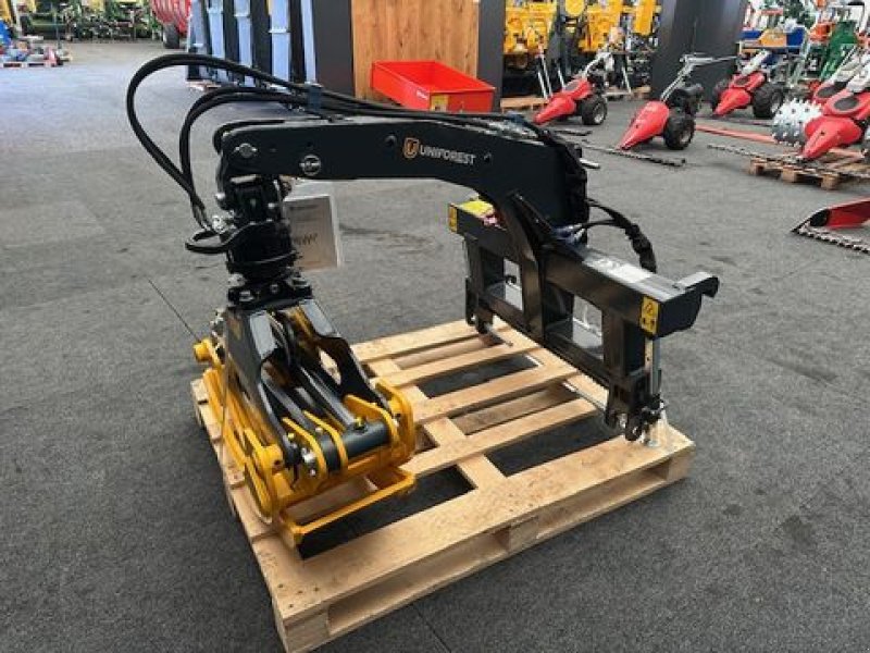 Ladekrane & Rückezange typu Uniforest Rückezange 1800FH mit Rotator, Neumaschine v Tamsweg (Obrázek 10)