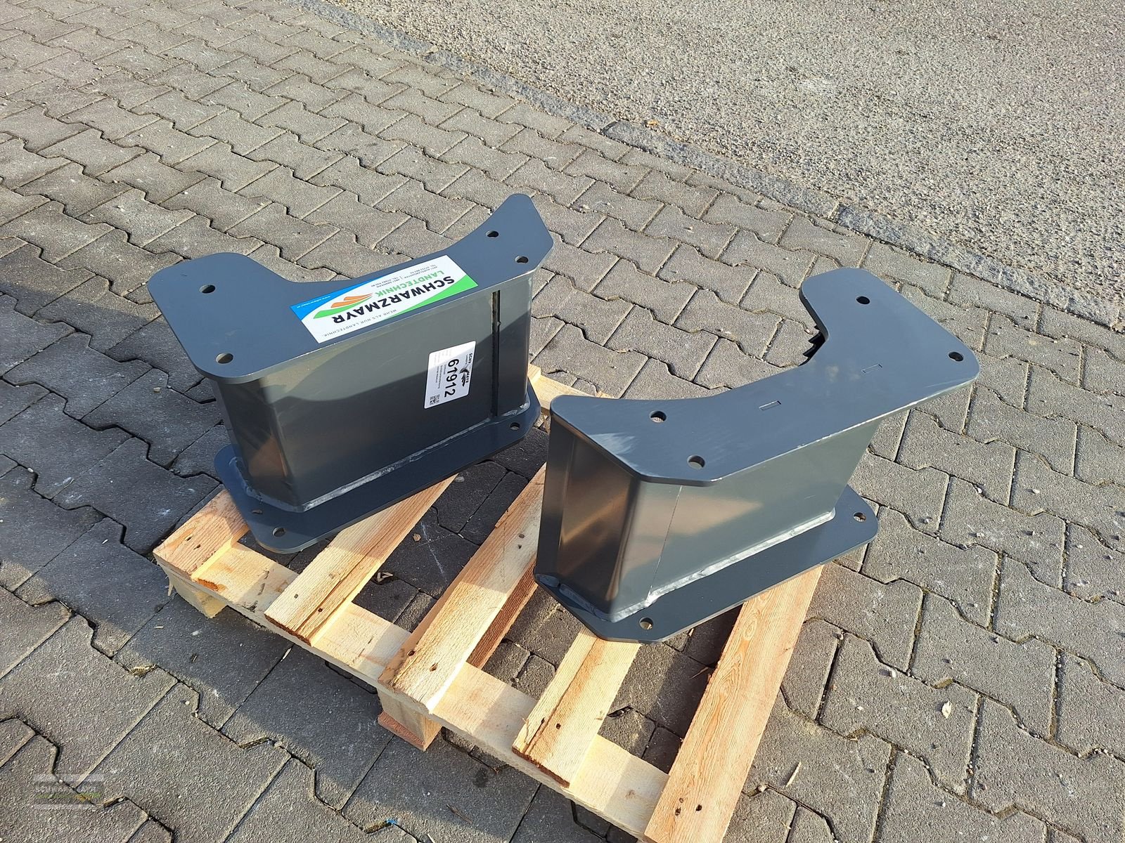 Ladekrane & Rückezange typu Uniforest Schildverbreitereung, Neumaschine v Aurolzmünster (Obrázek 5)