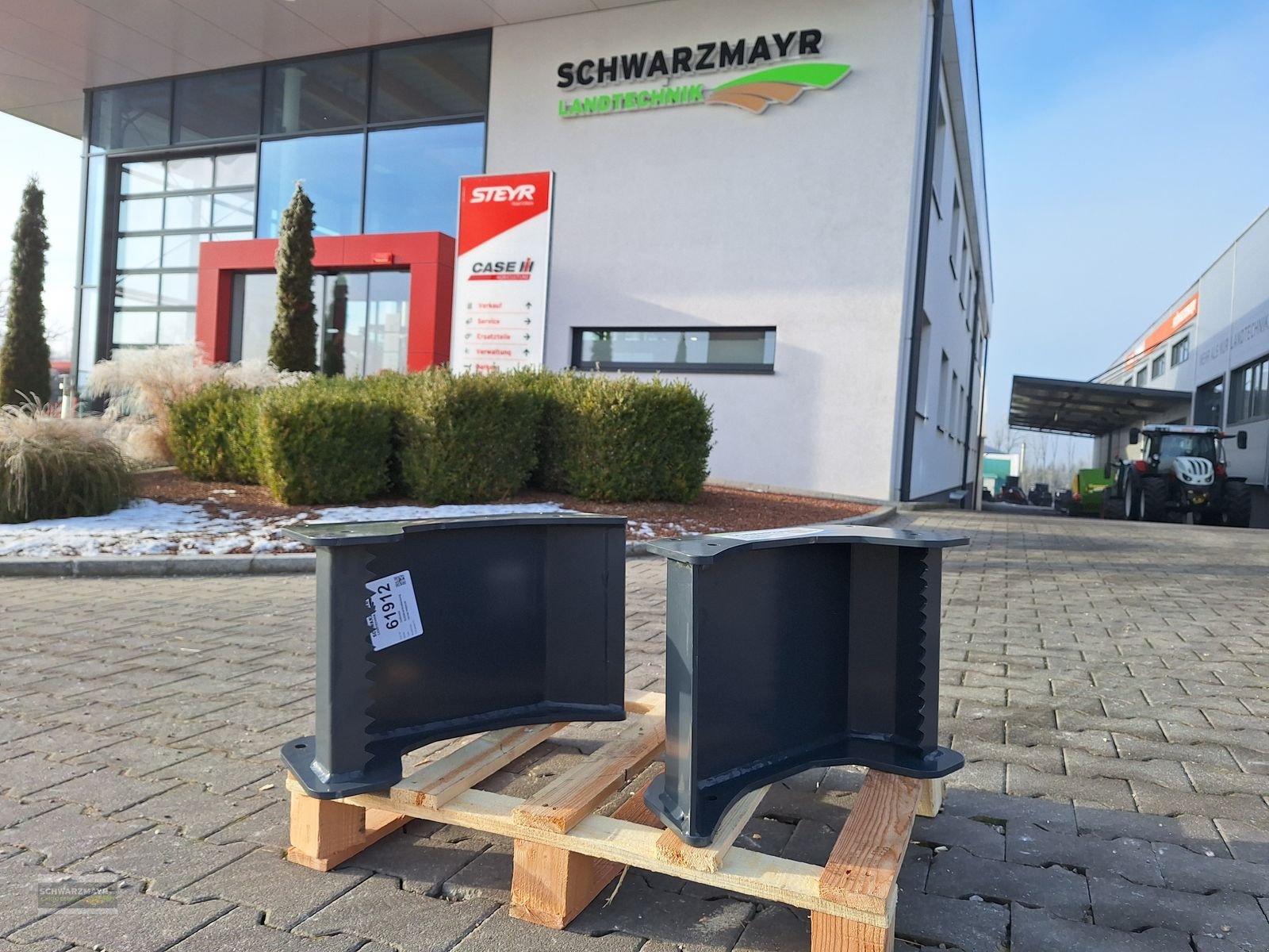 Ladekrane & Rückezange typu Uniforest Schildverbreitereung, Neumaschine v Aurolzmünster (Obrázek 2)