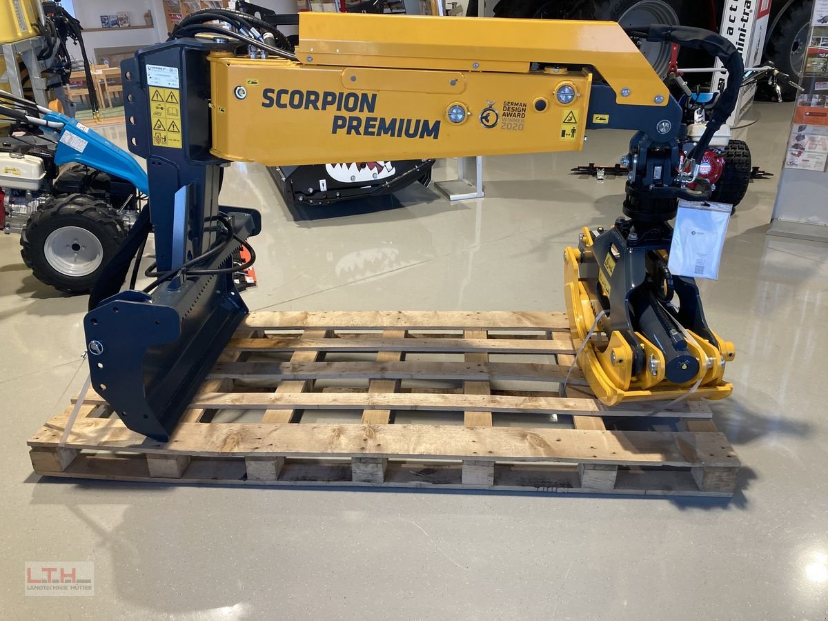 Ladekrane & Rückezange of the type Uniforest Scorpion Premium 3, Neumaschine in Gnas (Picture 2)