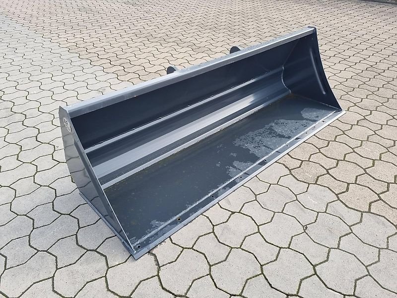 Ladeschaufel des Typs AF-Landtechnik 2,4m M Schaufel Erdschaufel, Neumaschine in Stemwede (Bild 4)