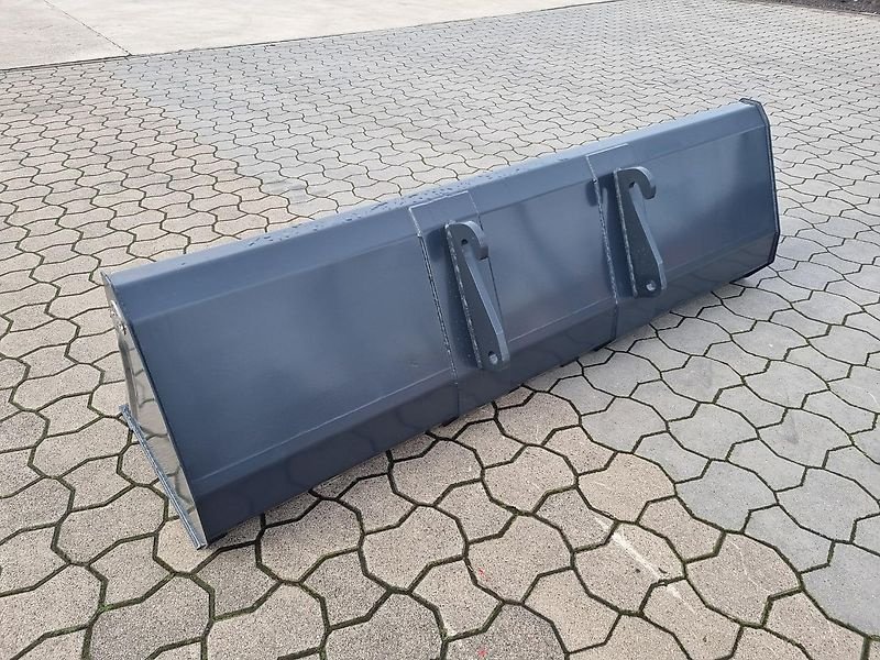 Ladeschaufel des Typs AF-Landtechnik 2,4m M Schaufel Erdschaufel, Neumaschine in Stemwede (Bild 2)