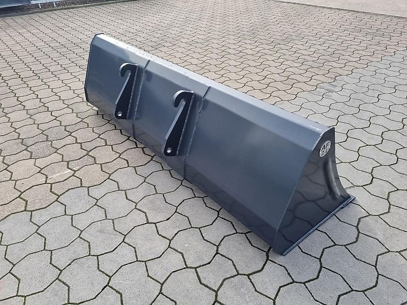 Ladeschaufel des Typs AF-Landtechnik 2,4m M Schaufel Erdschaufel, Neumaschine in Stemwede (Bild 3)