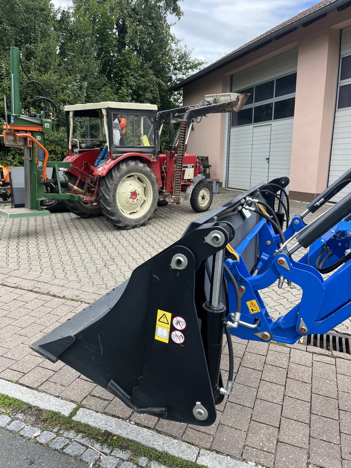 Ladeschaufel des Typs Alö 210MP EURO, Gebrauchtmaschine in Hagenbüchach (Bild 2)